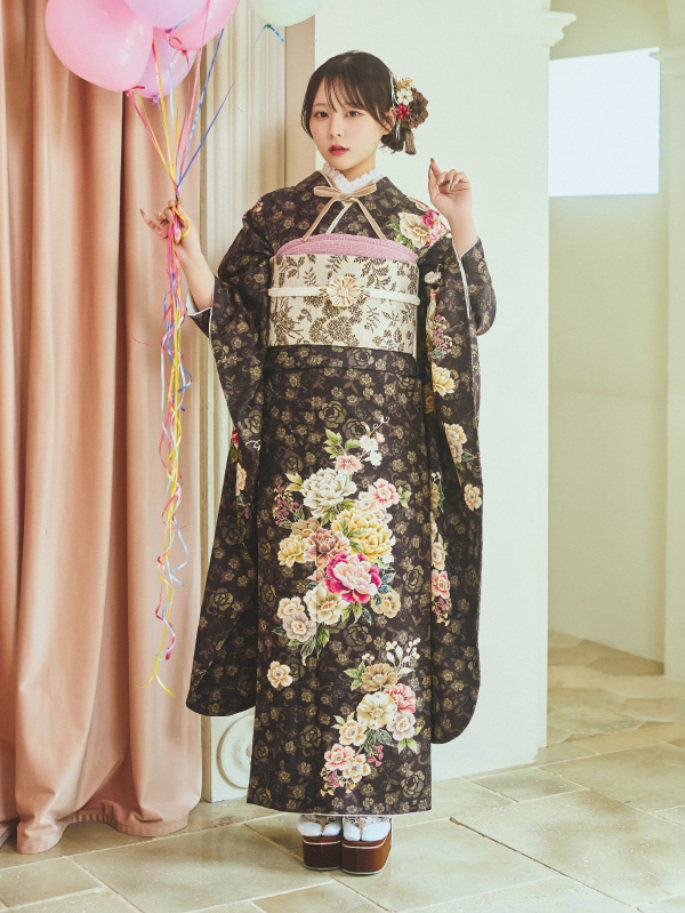 濃い色の振袖を選ぶ際のポイント・注意点